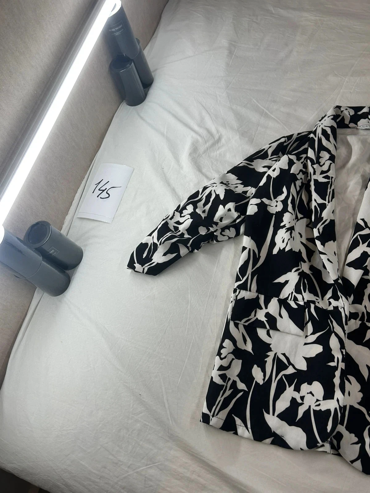 Vintage made in Italy black and white patterned viscose shirt jacket – photo 3